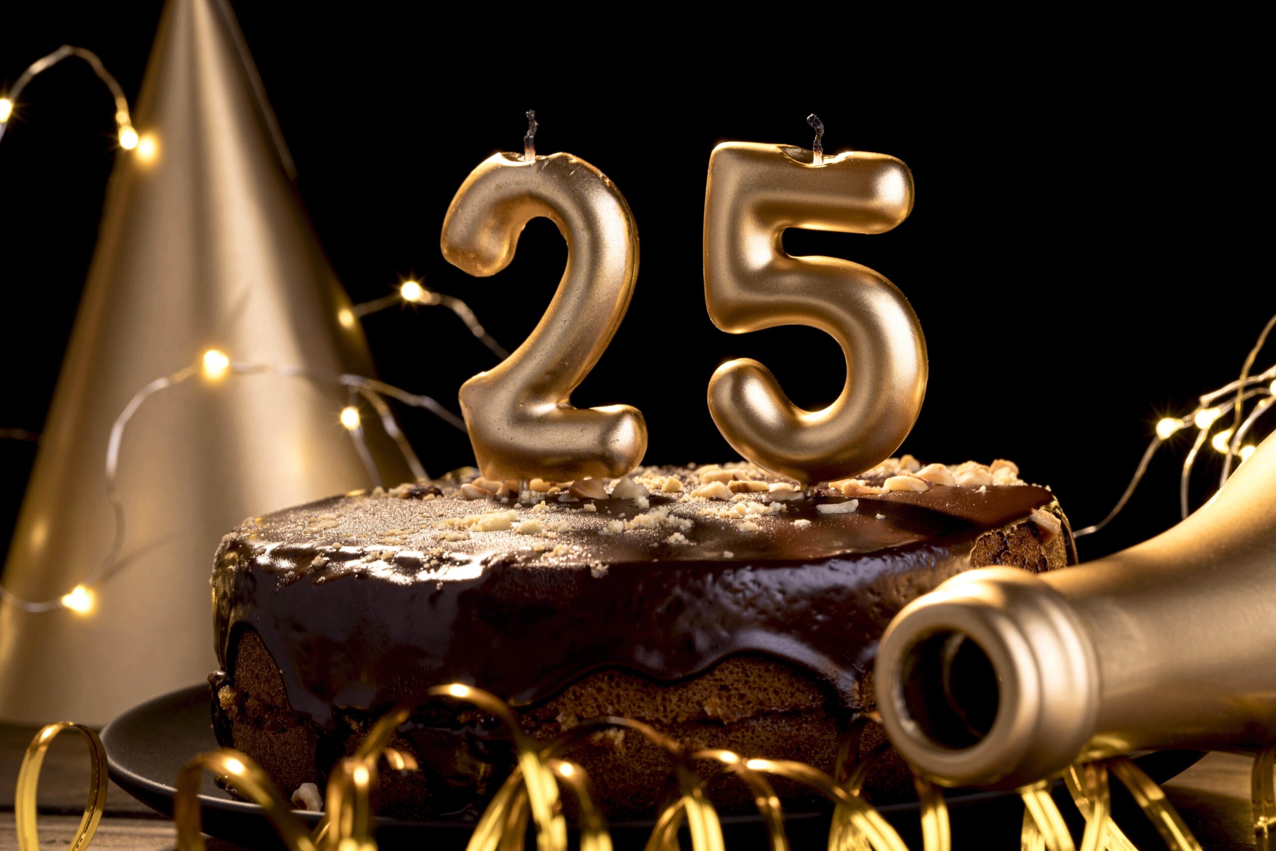 Metallic Silver 25th Anniversary Cake Design | DecoPac