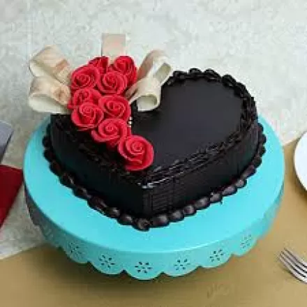 Choco Red Velvet Sweetheart Cake