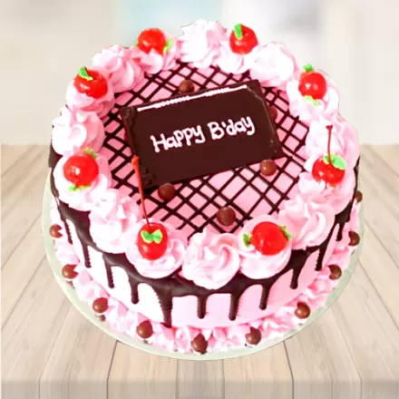 Strawberry Cake time is such a wonderful time. Sweet Tooth Bakers by Misbah  Surya #strawberrycake #strawberry #cake #birthdaycake… | Instagram