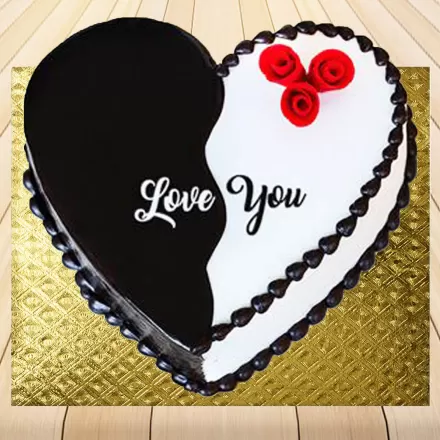 Order Gratifying Red Velvet Cake Online, Price Rs.945 | FlowerAura